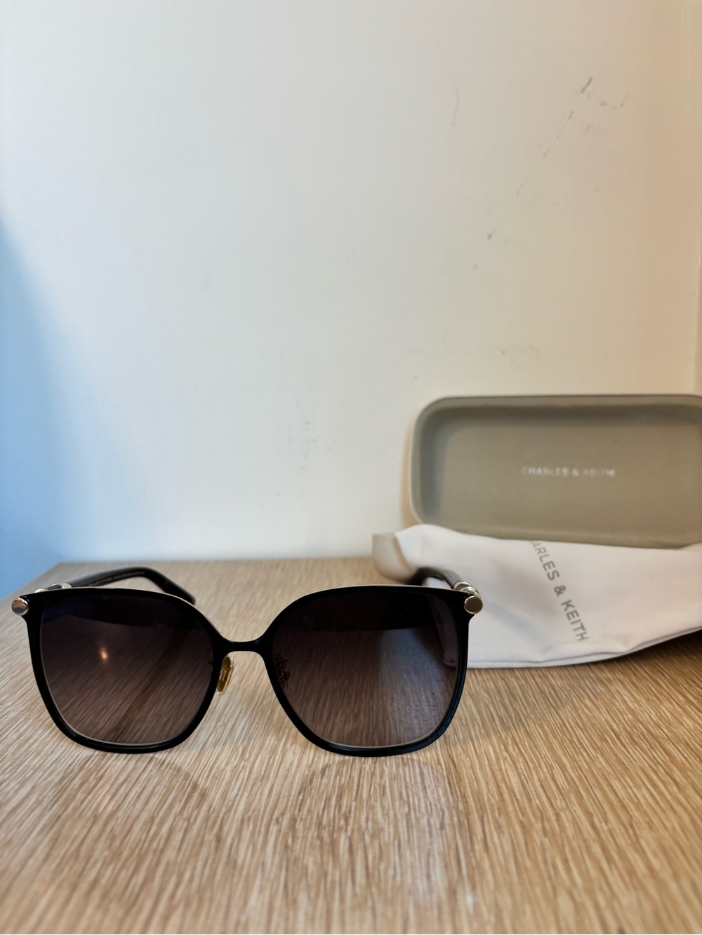 Charles & Keith Ophelia Black Sunglasses